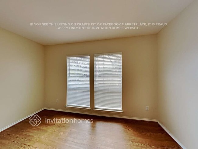 Foto del edificio - 3208 Waterglen Ct