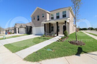 Building Photo - 330 Fire Rock Dr
