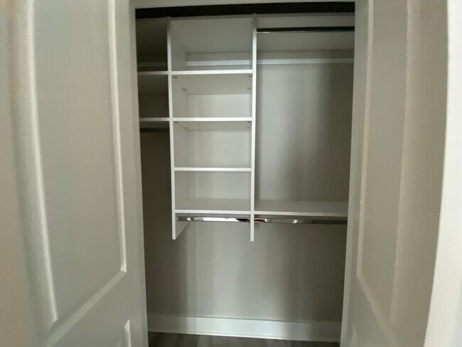 Interior Photo - ONE501