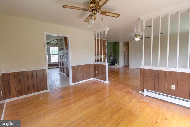 Foto del edificio - 113 Thornton Ct