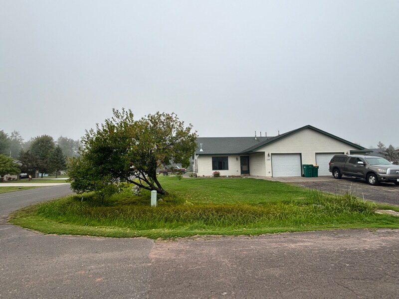 Foto principal - 7602 John Ave