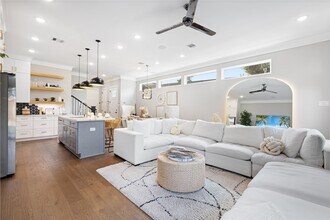 Building Photo - 7033 Avenue L