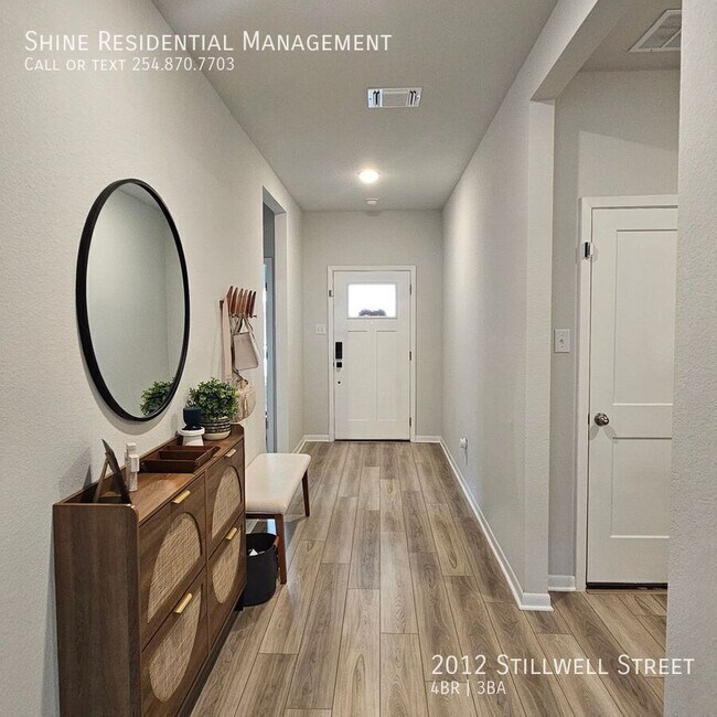 Building Photo - 2012 Stillwell St