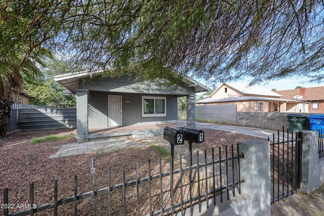 Building Photo - 126 S 10th Ave