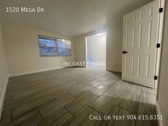 Foto del edificio - Welcome home to this stunning 5-bedroom, 3...