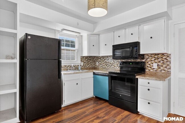 Foto del edificio - 215 N Pine St