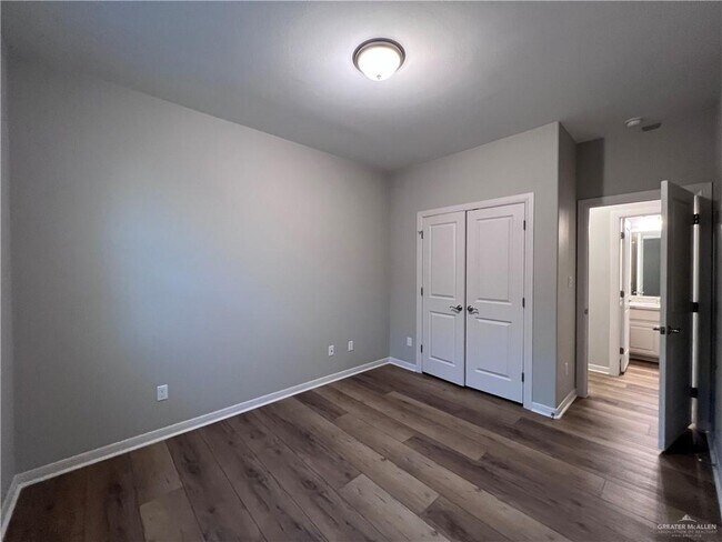 Foto del edificio - 10213 N 14th St