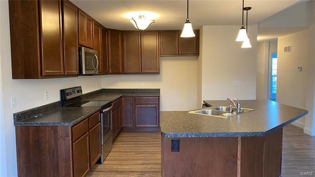 Building Photo - 1368 Durham Dr