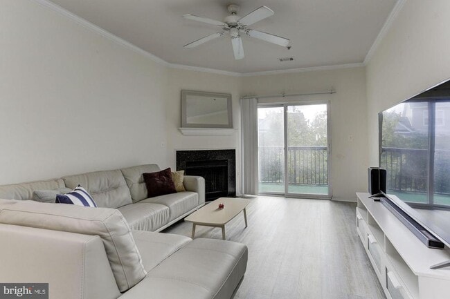 Building Photo - 5105 Travis Edward Way