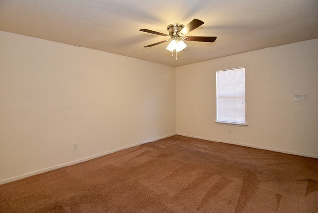 Building Photo - 2 Bed/1.5 Bath North Augusta Townhome