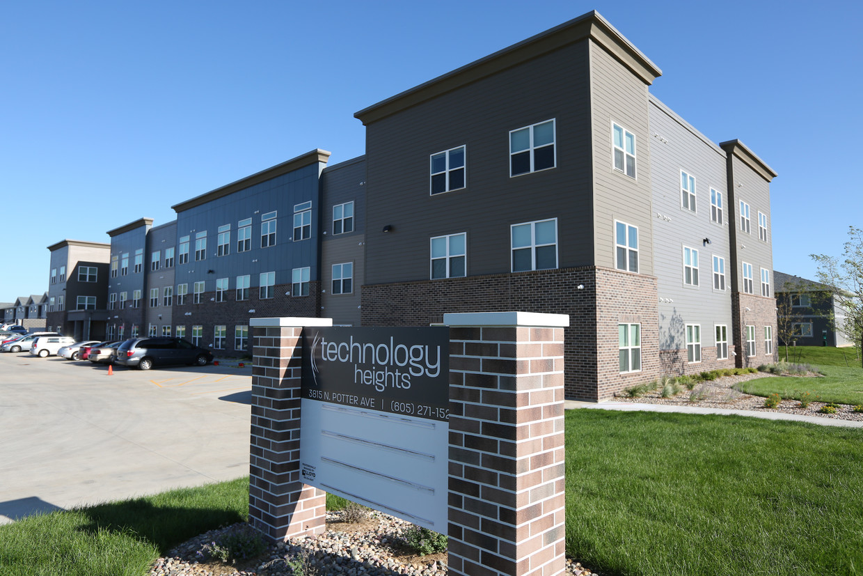 Primary Photo - Technology Heights Apartments