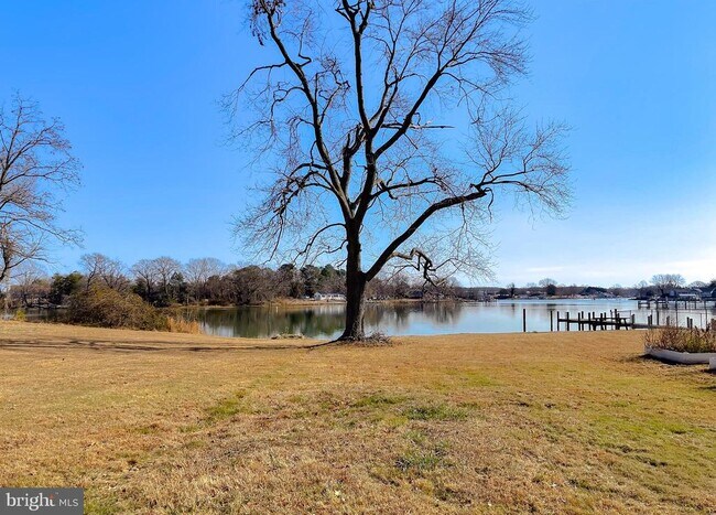 Foto del edificio - 37117 Moore Rd