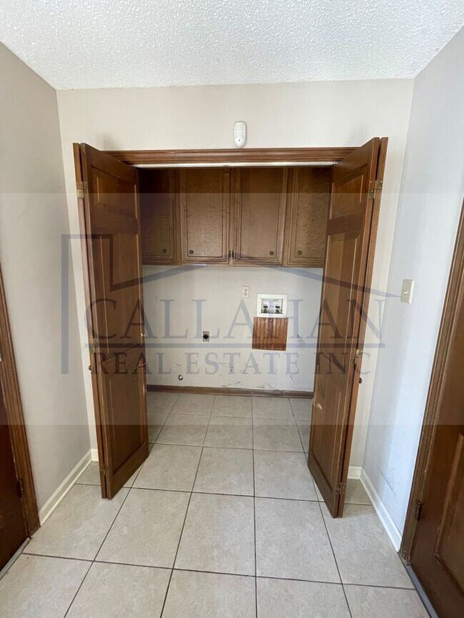 Foto del edificio - Lakewood 5 Bedroom