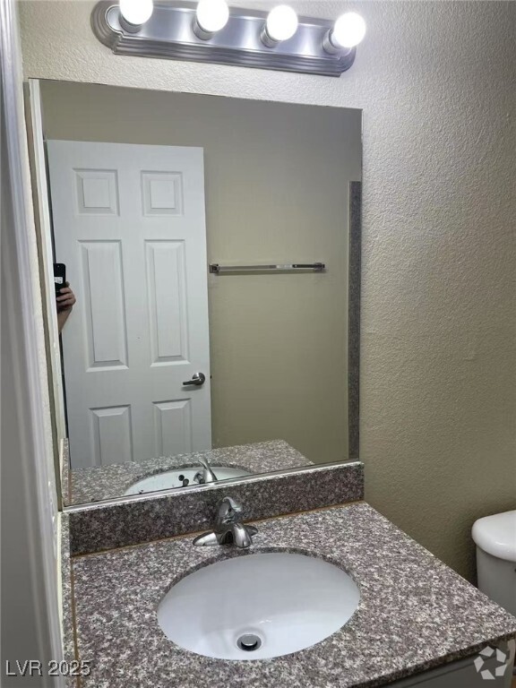Building Photo - 5180 Indian River Dr