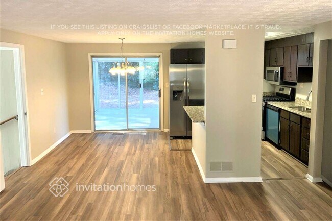 Building Photo - 4669 S Landing Dr