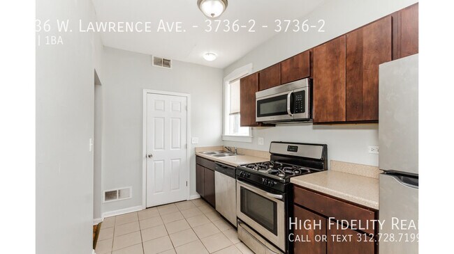 Foto del edificio - 3736 W Lawrence Ave