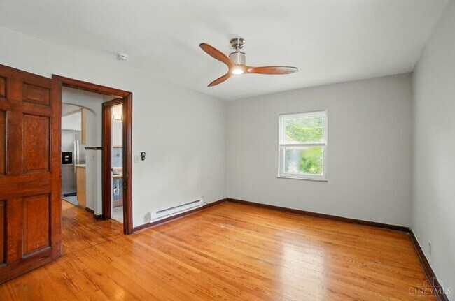 Building Photo - 4348 Kirby Ave
