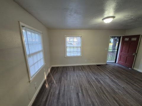 Foto del edificio - 3251 Meadow Ln