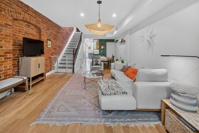 Foto del edificio - Classic DC charm and Modern Upgrades!