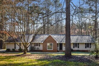 Building Photo - 80 Sandy Dr