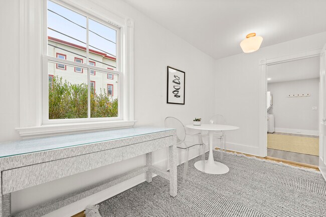 Foto del edificio - 190 High Ridge Ave