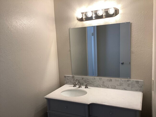 Foto del edificio - DeVore