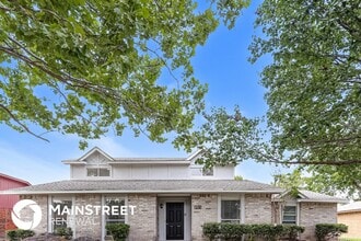 Building Photo - 8913 Doliver Dr