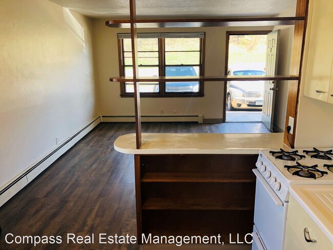 Building Photo - 1207 S Dewey St