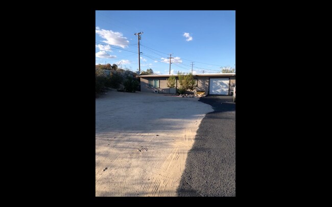 Foto del edificio - 6670 Pine Ave