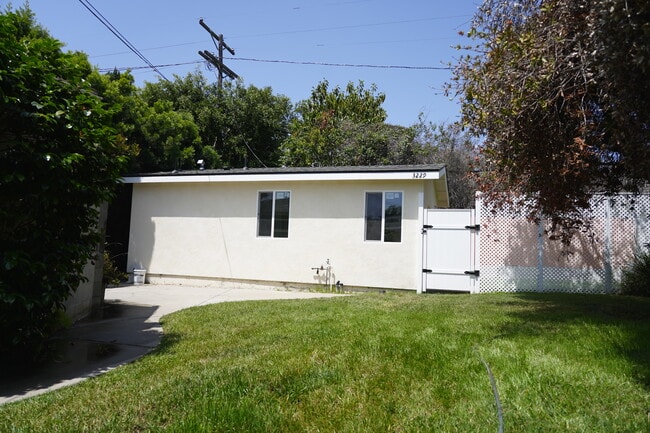 Building Photo - 3227 Castle Heights Ave