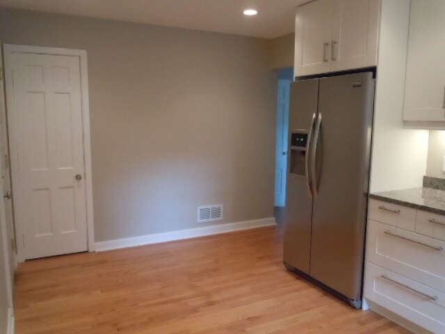 Building Photo - 239 Standish Ct