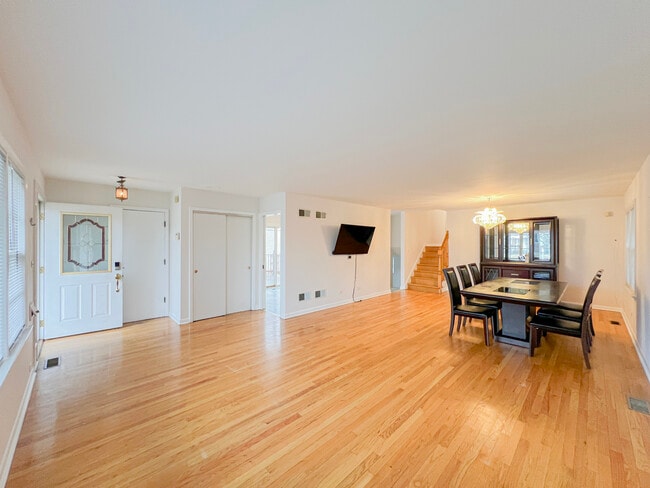 Foto del edificio - 4716 Thatcher Ave