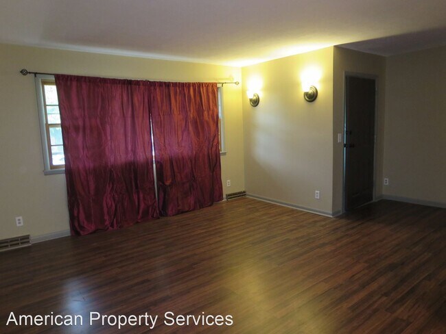 Building Photo - 3 br, 1.5 bath House - 1529 Nichols St