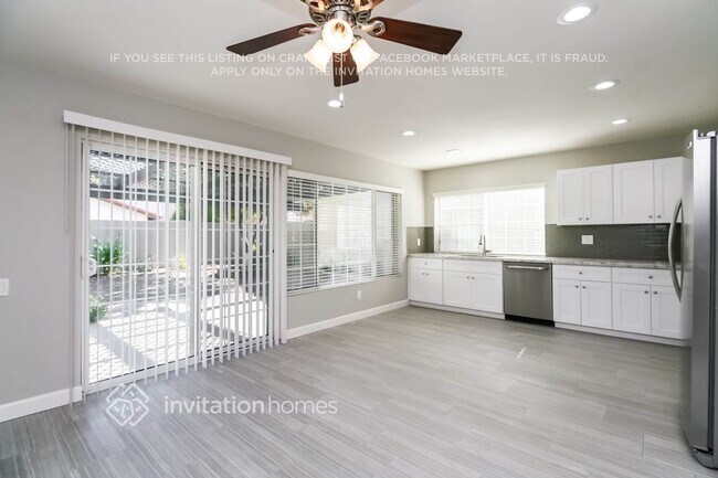 Foto del edificio - 5609 S Spinnaker Rd