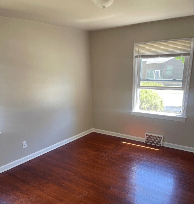 NOW AVAILABLE! 9316 Outlook Dr, Brooklyn... House for Rent in