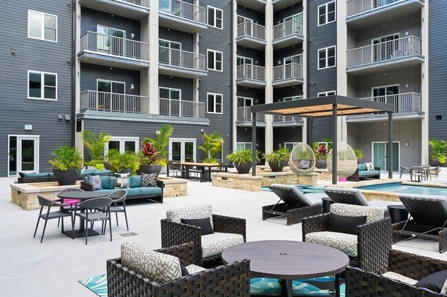 Building Photo - Brookside 51