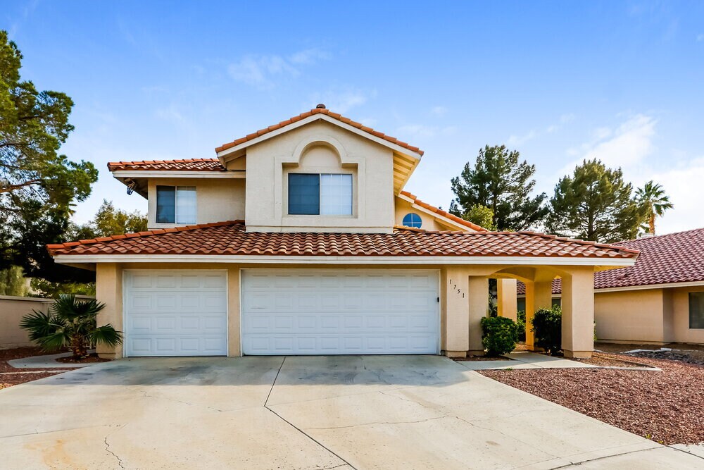 Primary Photo - 1751 Sunflower Ct