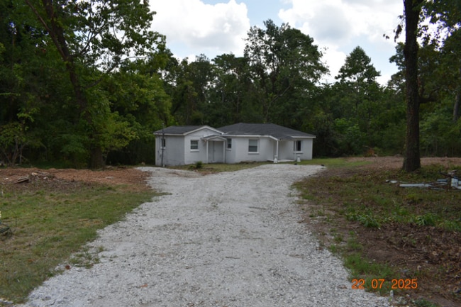 Building Photo - 1371 Ridge Rd