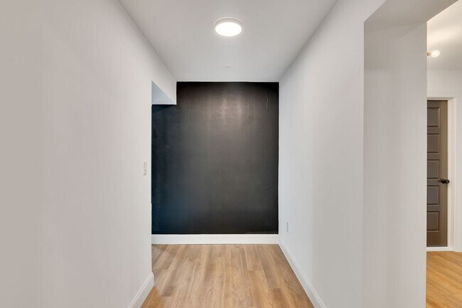 Foto del edificio - 36 Pawling Ave