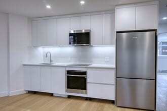 Building Photo - 10 Rosemount