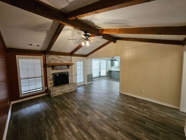 Foto del edificio - 8857 LA-111