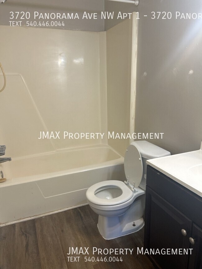 Building Photo - This property has a no security deposit op...