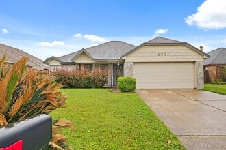 Building Photo - 8731 Croteau Dr