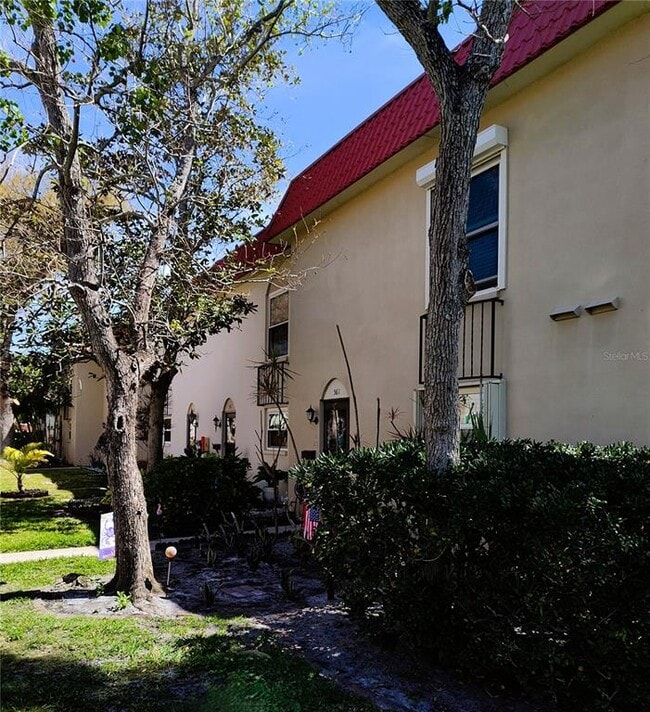 Building Photo - 2700 Bayshore Blvd