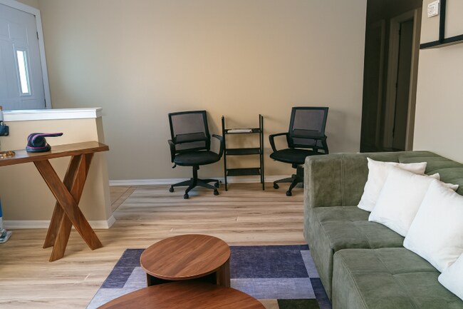 Foto del edificio - 1369 Andrea St