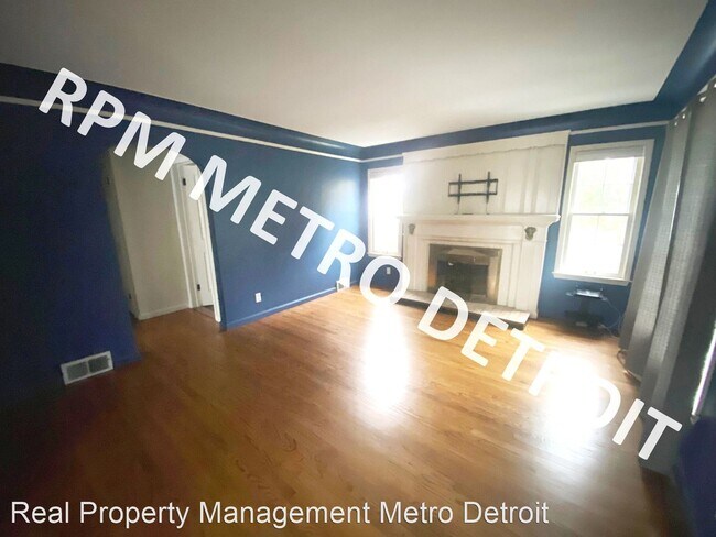 Building Photo - 3 br, 2.5 bath House - 1705 W Farnum Ave