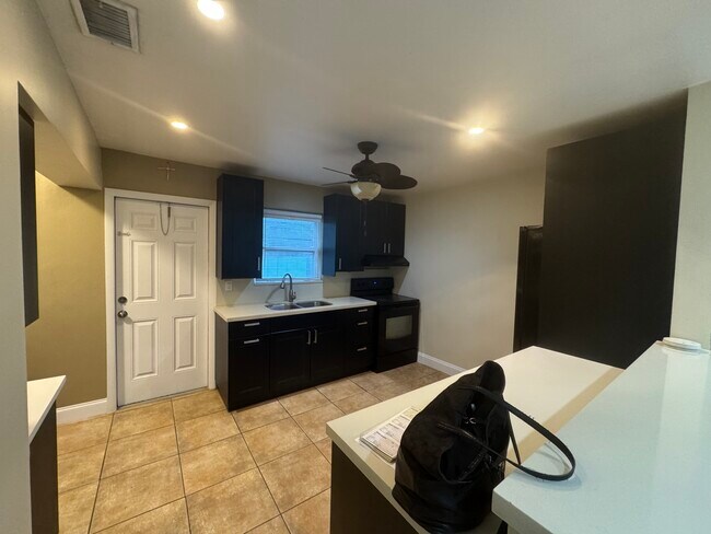 Foto del edificio - 401 SW 10th Ter