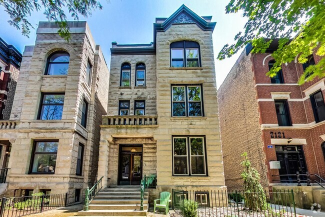 Building Photo - 2123 N Sheffield Ave