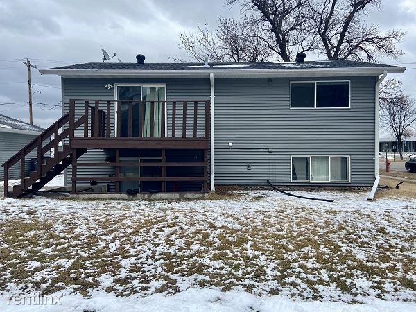 Building Photo - 2 br, 1 bath Duplex - 403 17th St N DUPLEX