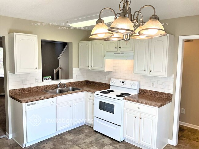 Building Photo - 1049 Crestdale Crossing Dr